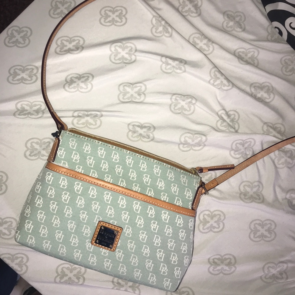Authentic Dooney & Bourke crossbody